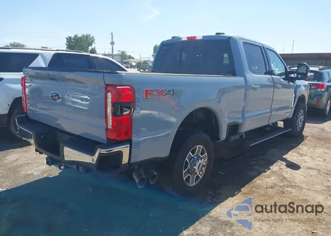 2024 Ford F-250 Lariat z USA, uszkodzony, nr VIN 1FT8W2BMXREF76207